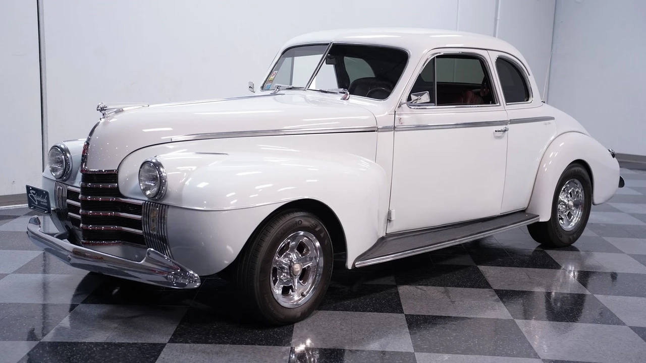1940 Oldsmobile - Image 6 of 21