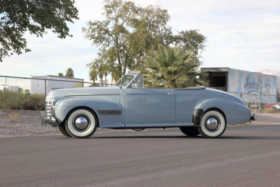 1940 Oldsmobile 98 - Image 2 of 8