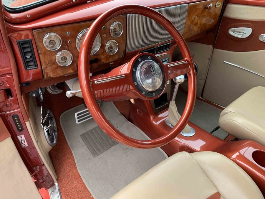 1940 Oldsmobile 98 - Image 4 of 12