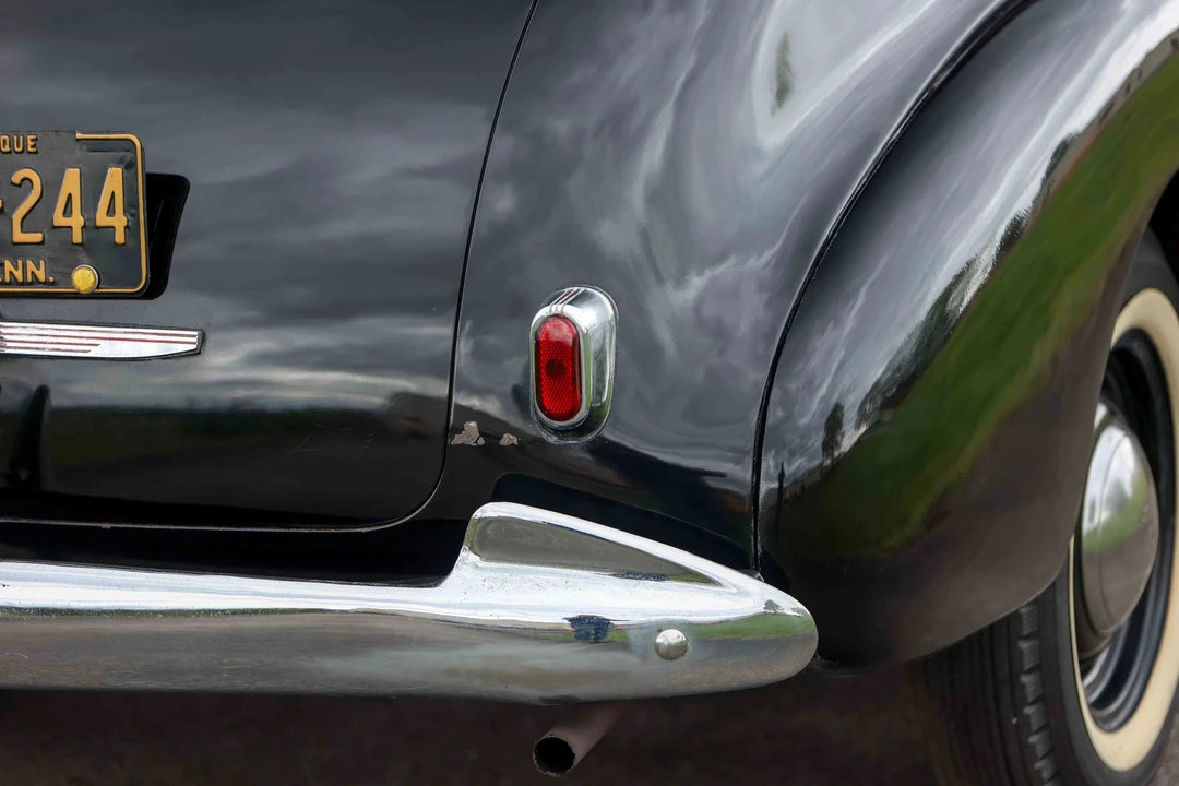 1940 Oldsmobile 88 - Image 13 of 31