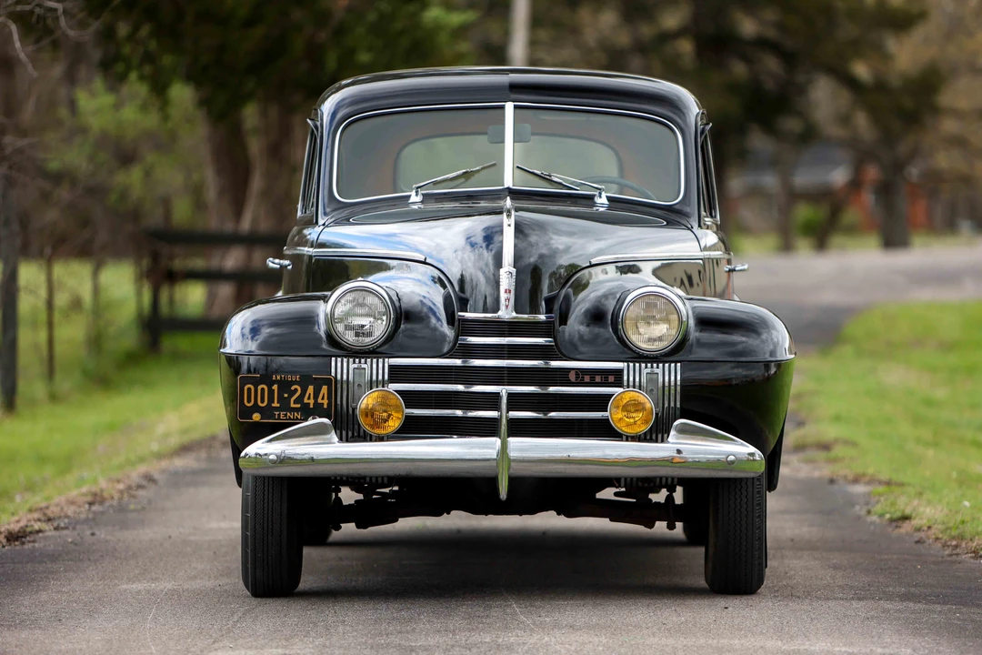 1940 Oldsmobile 88 - Image 2 of 31