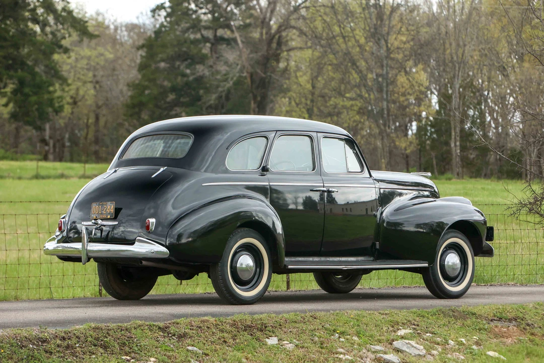 1940 Oldsmobile 88 - Image 4 of 31