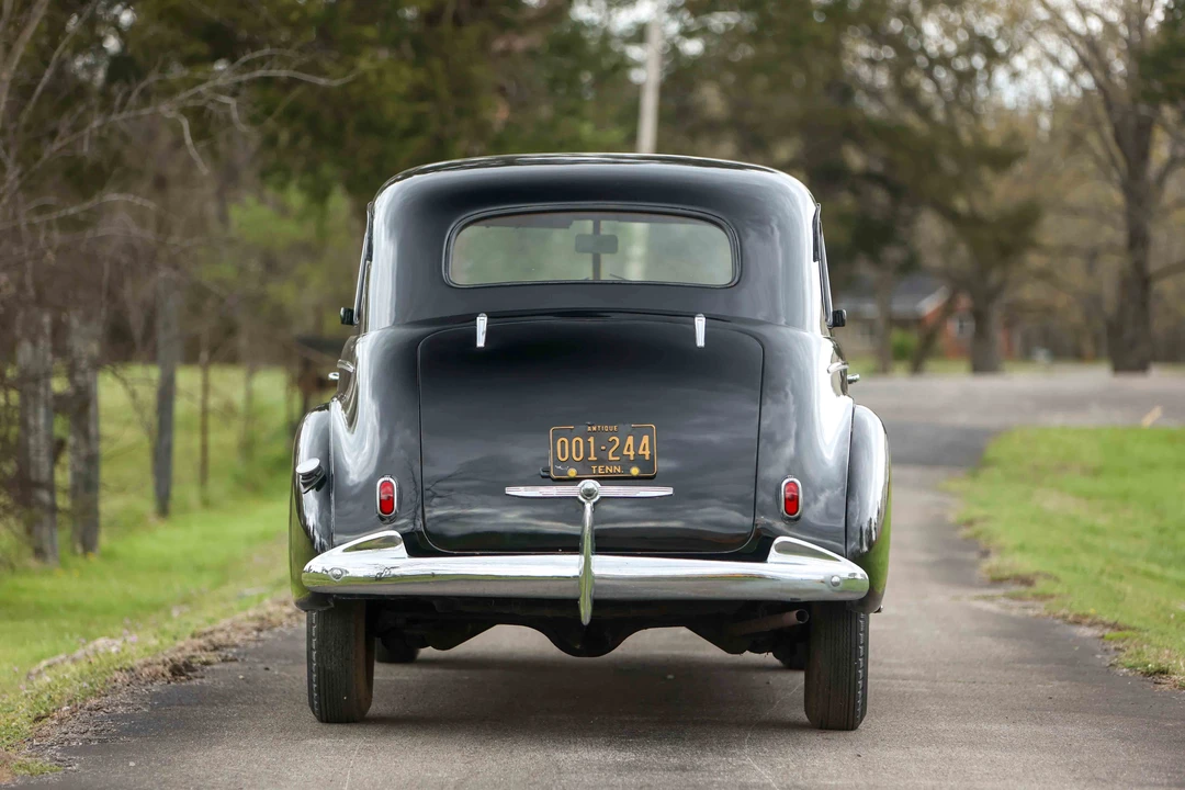 1940 Oldsmobile 88 - Image 5 of 31