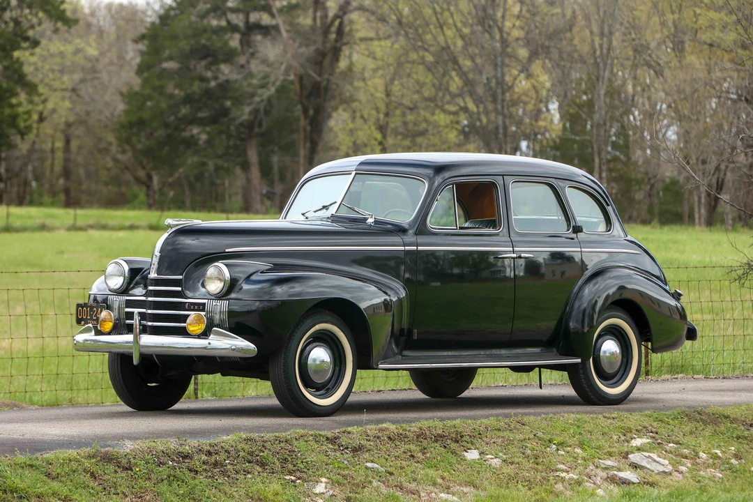 1940 Oldsmobile 88 - Image 6 of 31