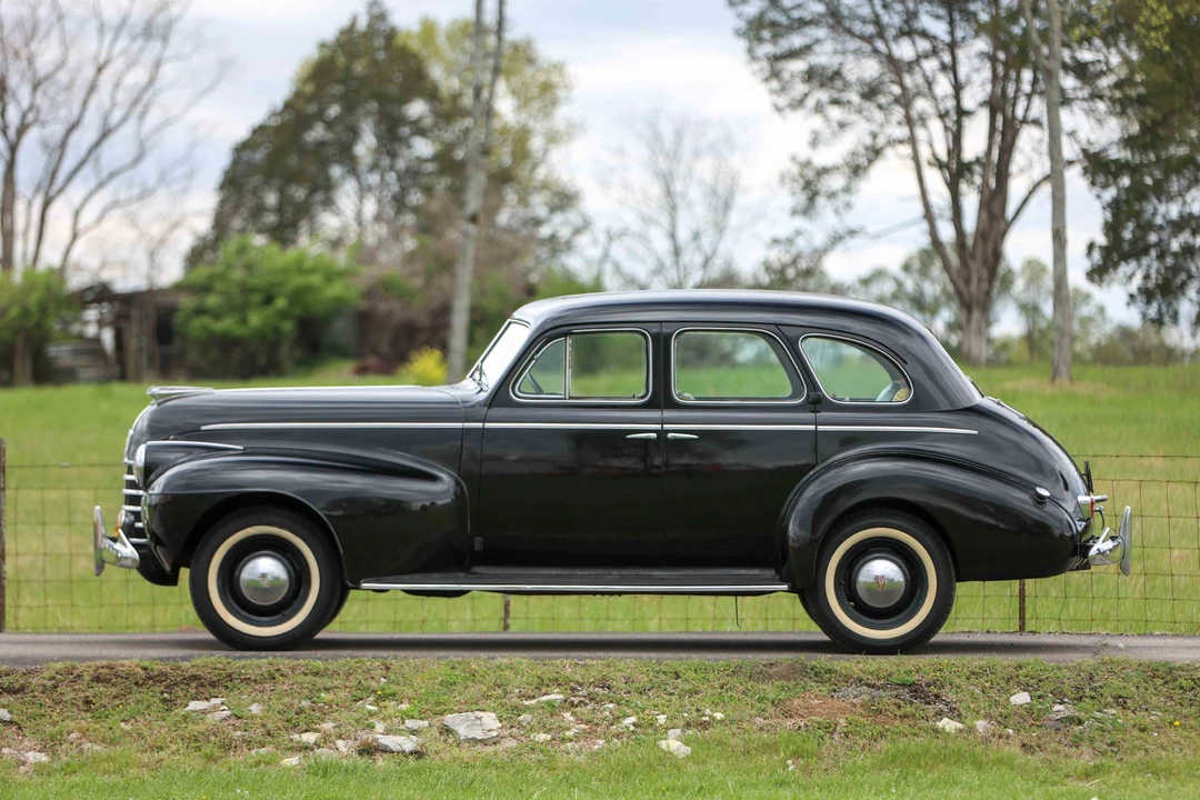 1940 Oldsmobile 88 - Image 7 of 31