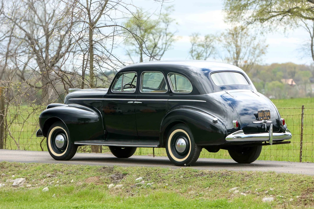 1940 Oldsmobile 88 - Image 8 of 31