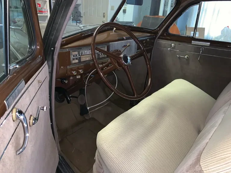 1940 Oldsmobile 98 - Image 4 of 8
