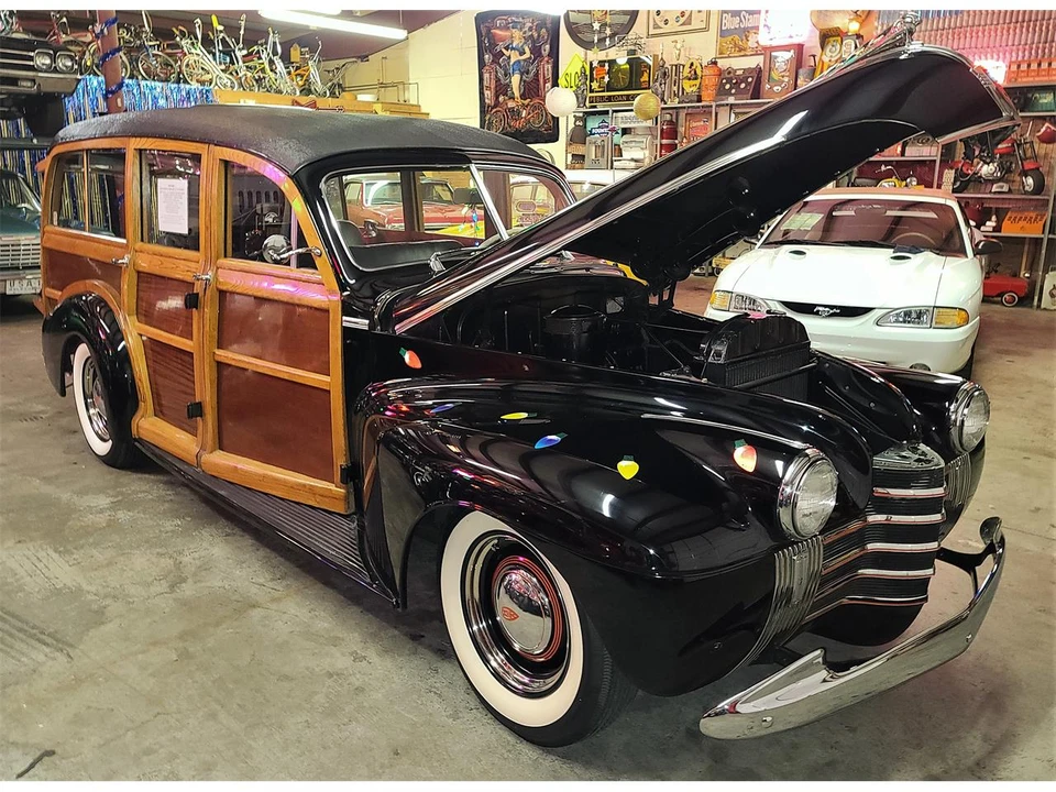 1940 Oldsmobile - Image 7 of 31