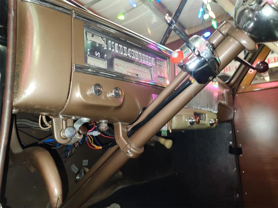 1940 Oldsmobile - Image 18 of 31