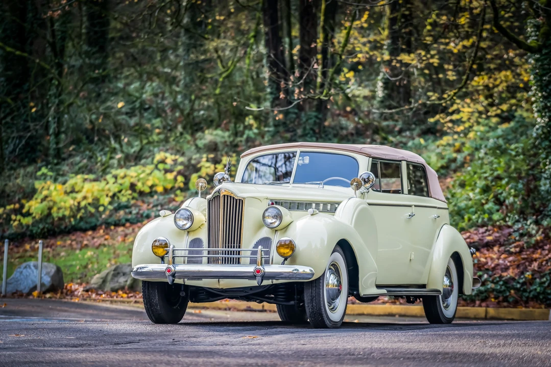 1940 Packard Eight - Image 29 of 31
