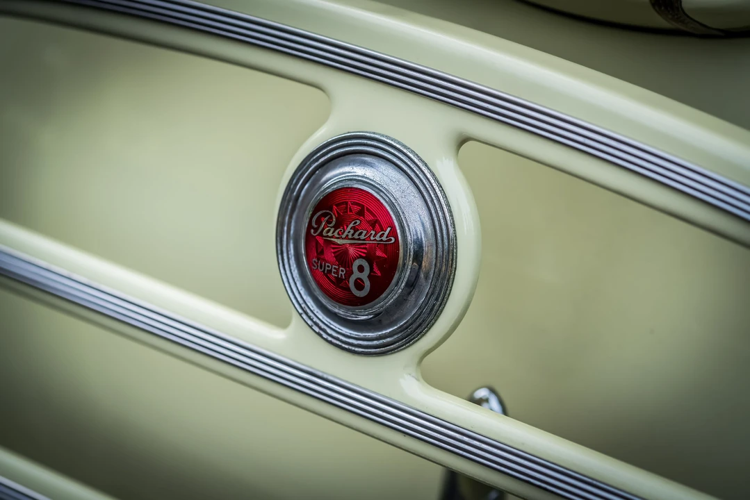 1940 Packard Eight - Image 5 of 31
