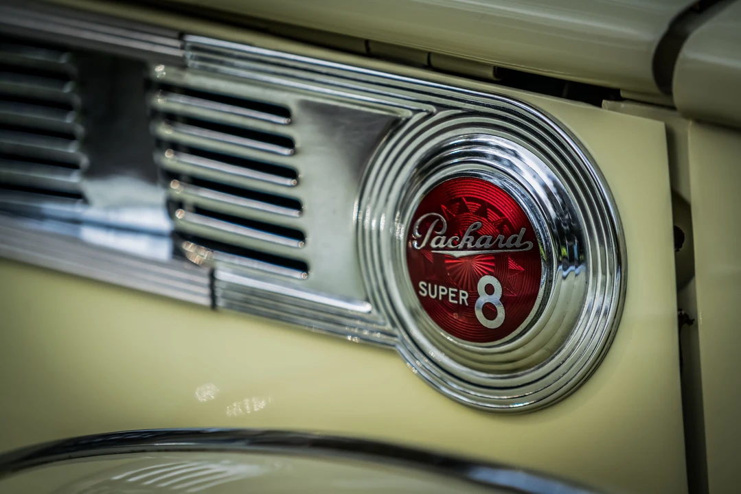 1940 Packard Eight - Image 27 of 31