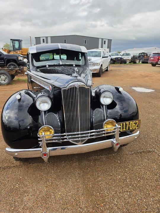 1940 Packard - Image 4 of 11