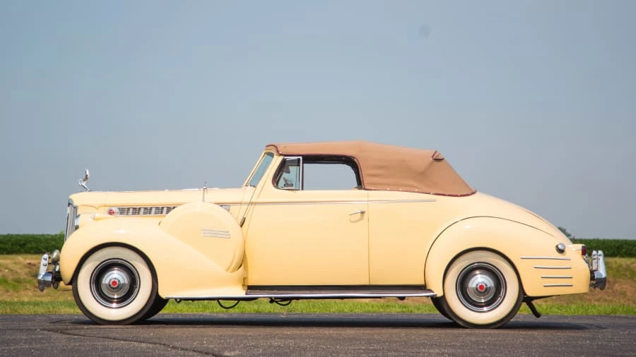 1940 Packard Eight - Image 10 of 24