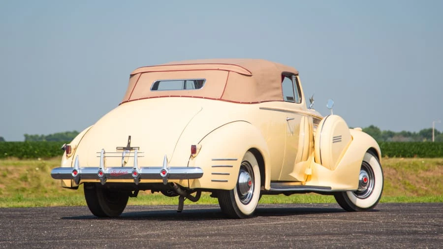 1940 Packard Eight - Image 11 of 24