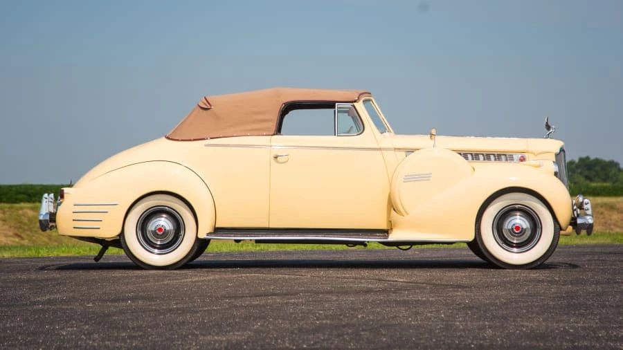 1940 Packard Eight - Image 12 of 24