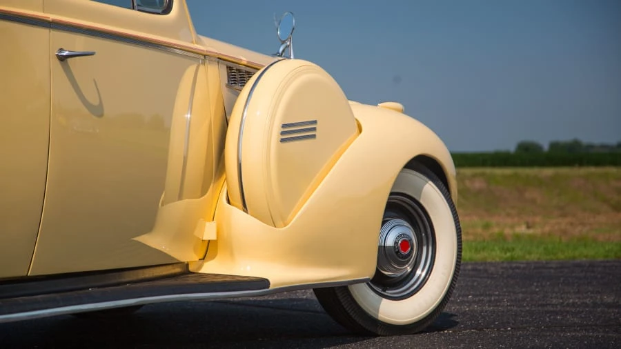1940 Packard Eight - Image 18 of 24
