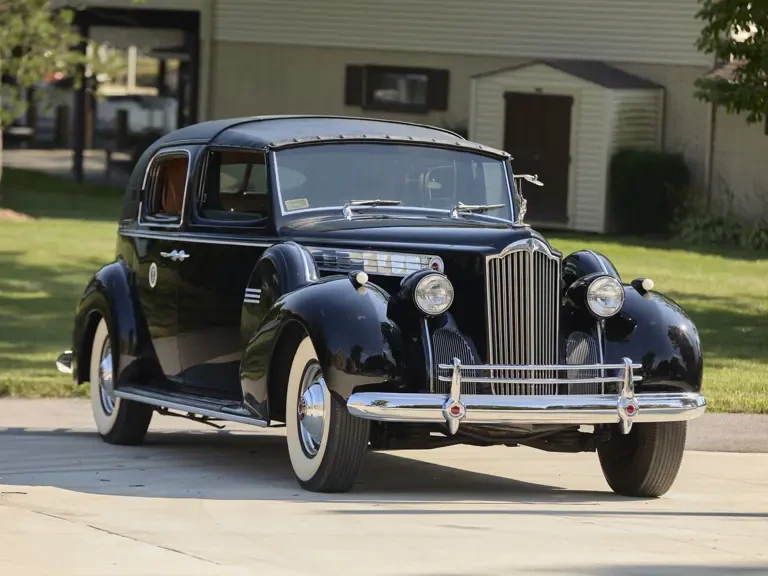 1940 Packard - Image 2 of 31