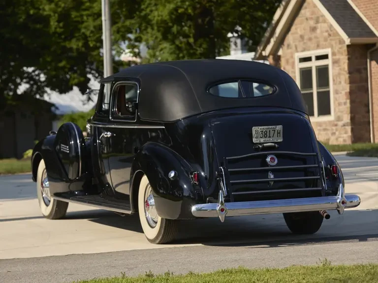 1940 Packard - Image 3 of 31