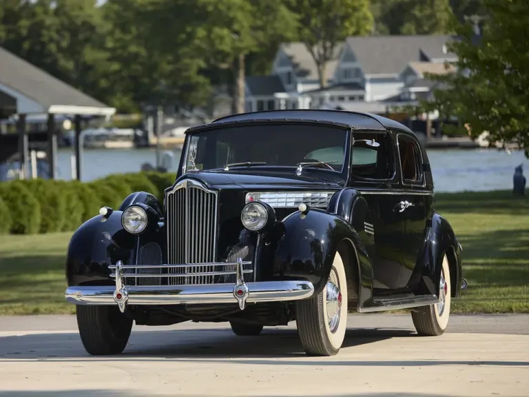 1940 Packard - Image 10 of 31