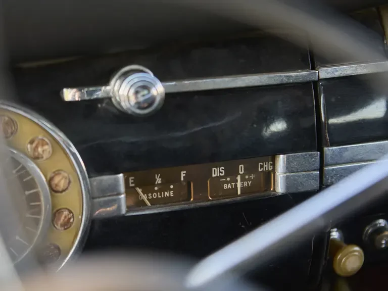 1940 Packard - Image 18 of 31