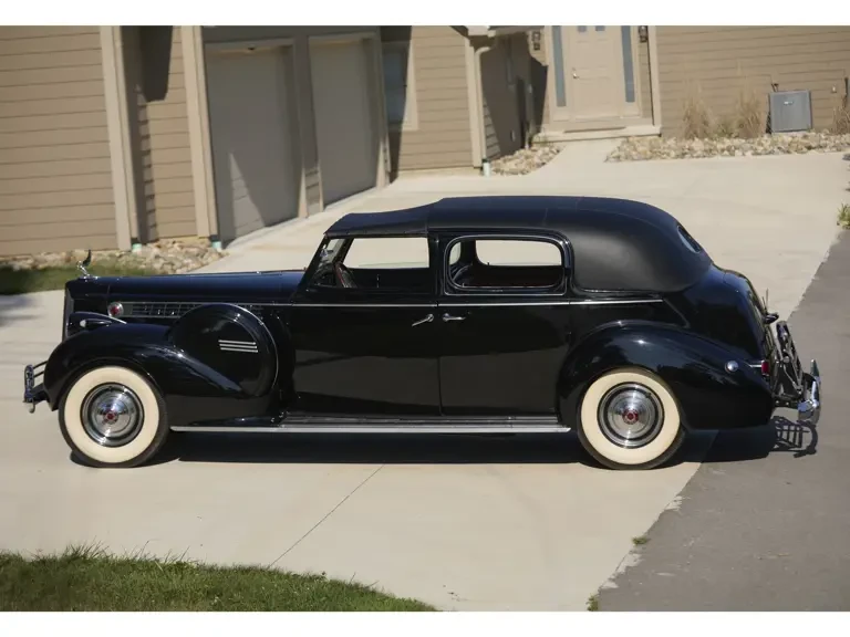 1940 Packard - Image 6 of 31