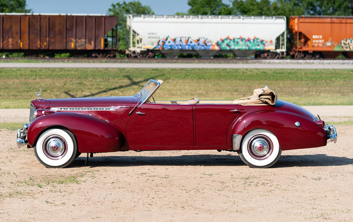 1940 Packard - Image 2 of 15