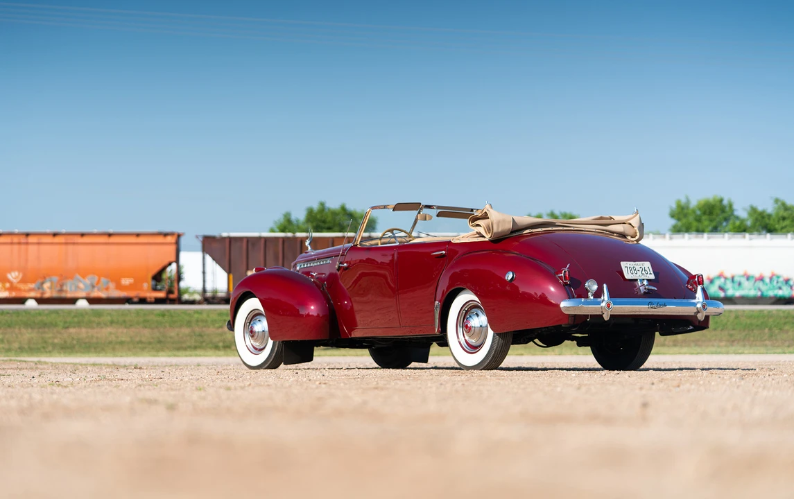 1940 Packard - Image 4 of 15