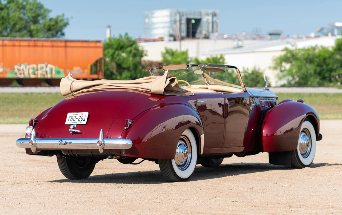1940 Packard - Image 7 of 15