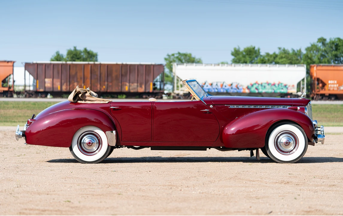 1940 Packard - Image 9 of 15