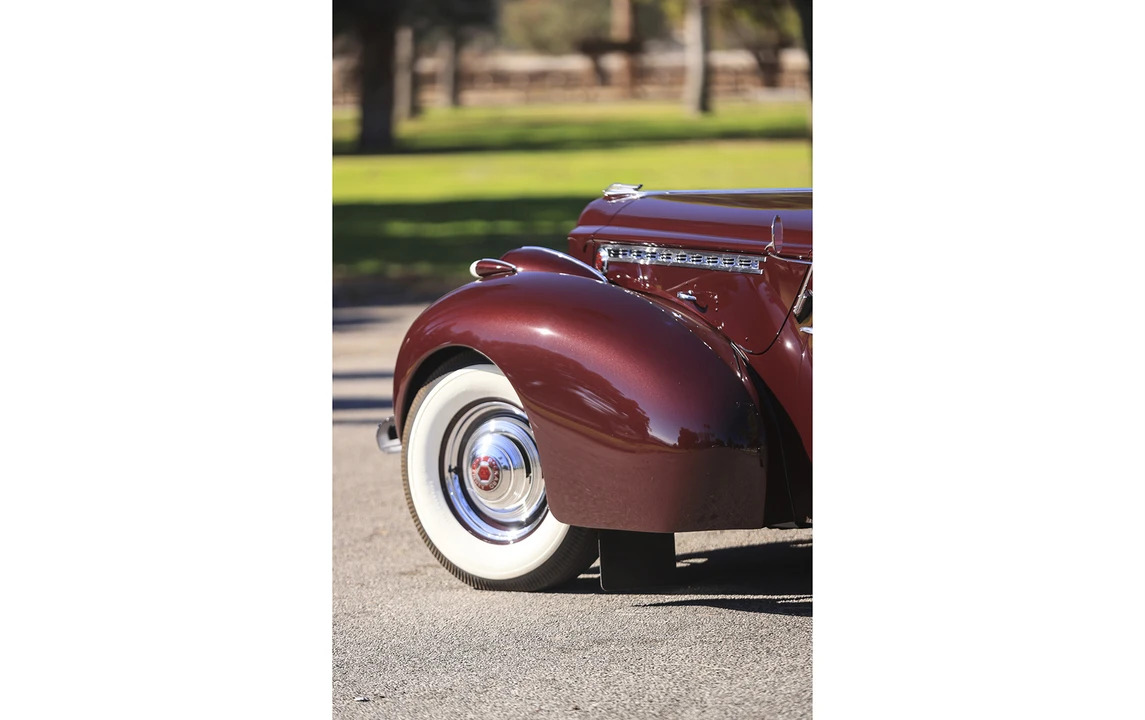 1940 Packard Eight - Image 13 of 16