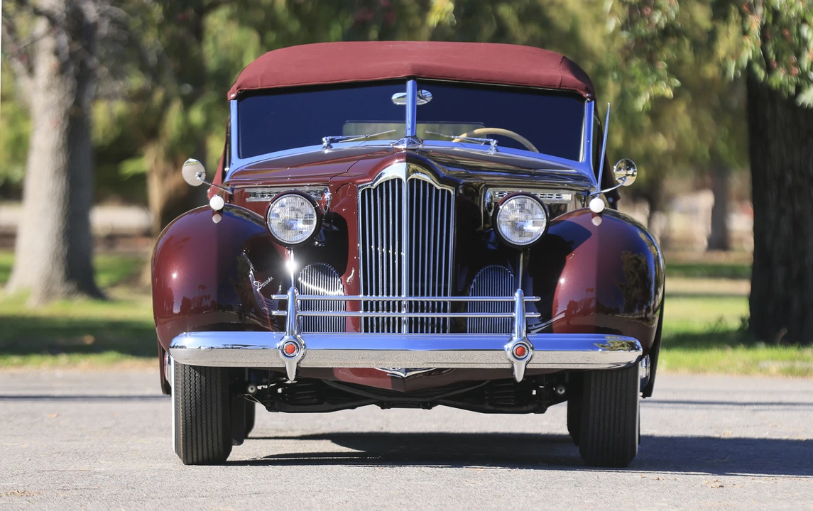 1940 Packard Eight - Image 7 of 16