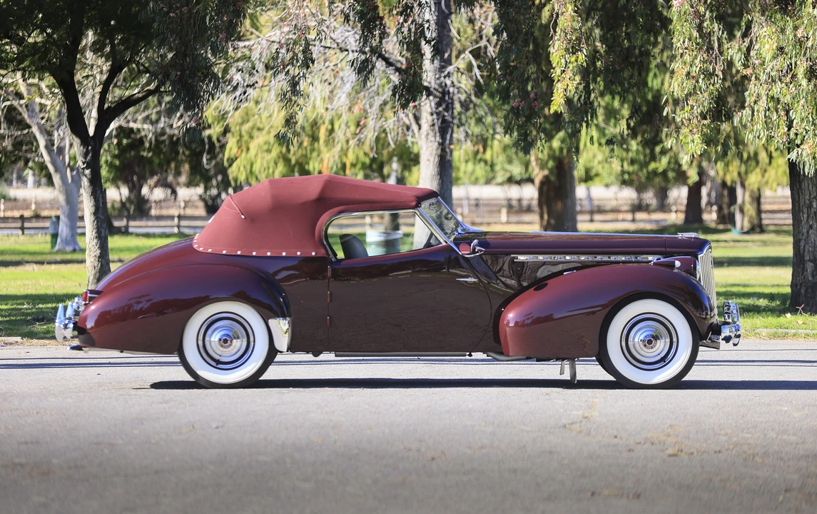 1940 Packard Eight - Image 2 of 16