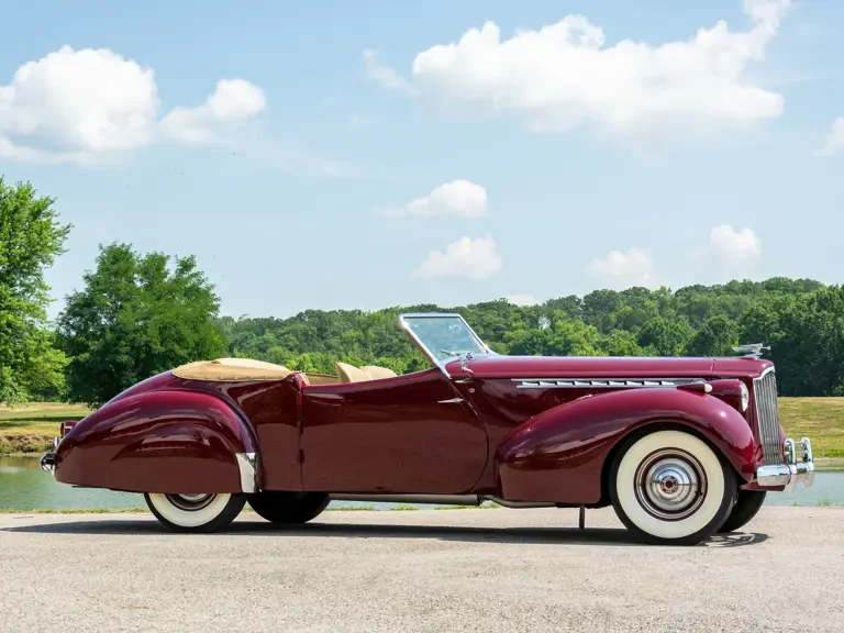 1940 Packard - Image 22 of 31