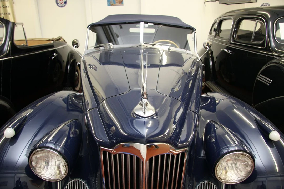 1940 Packard Eight - Image 4 of 4