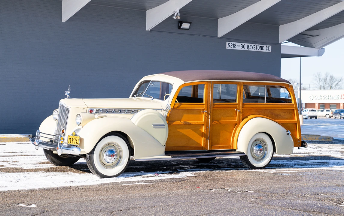 1940 Packard - Image 6 of 31