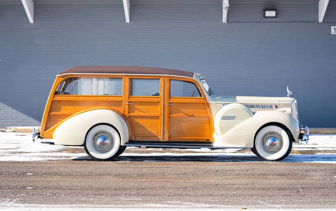 1940 Packard - Image 2 of 31