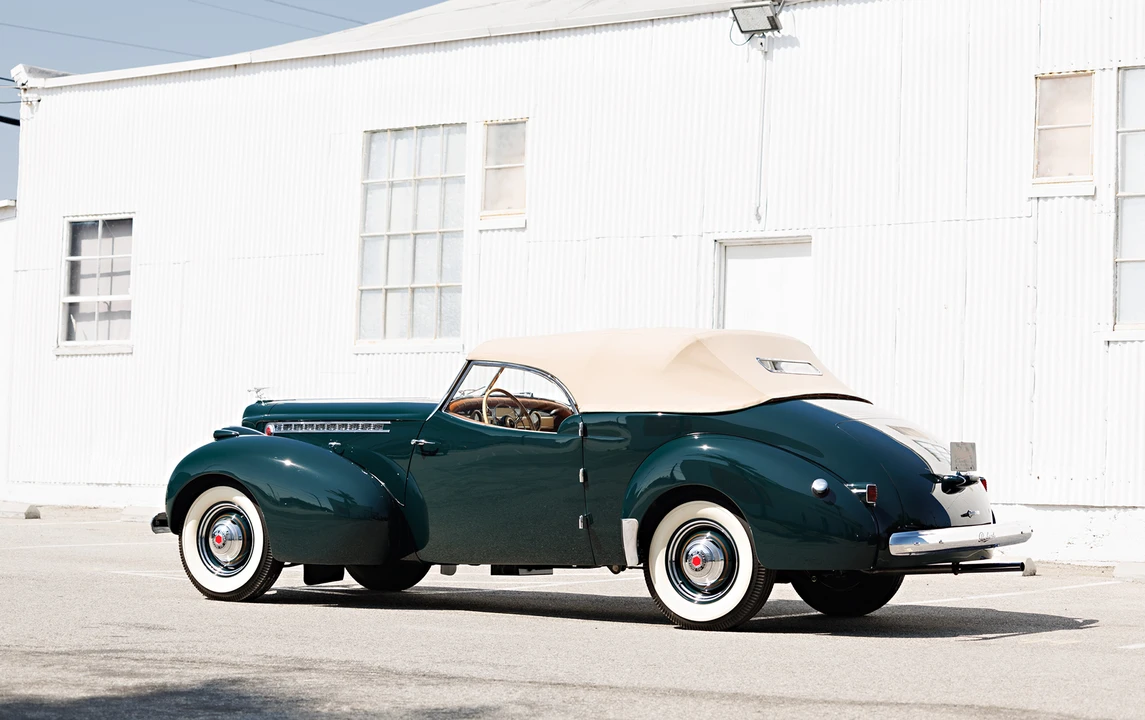 1940 Packard Eight - Image 5 of 13