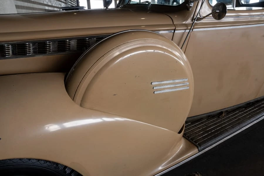 1940 Packard Eight - Image 10 of 31