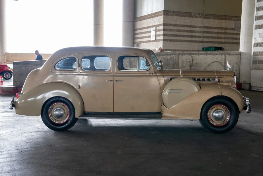 1940 Packard Eight - Image 29 of 31