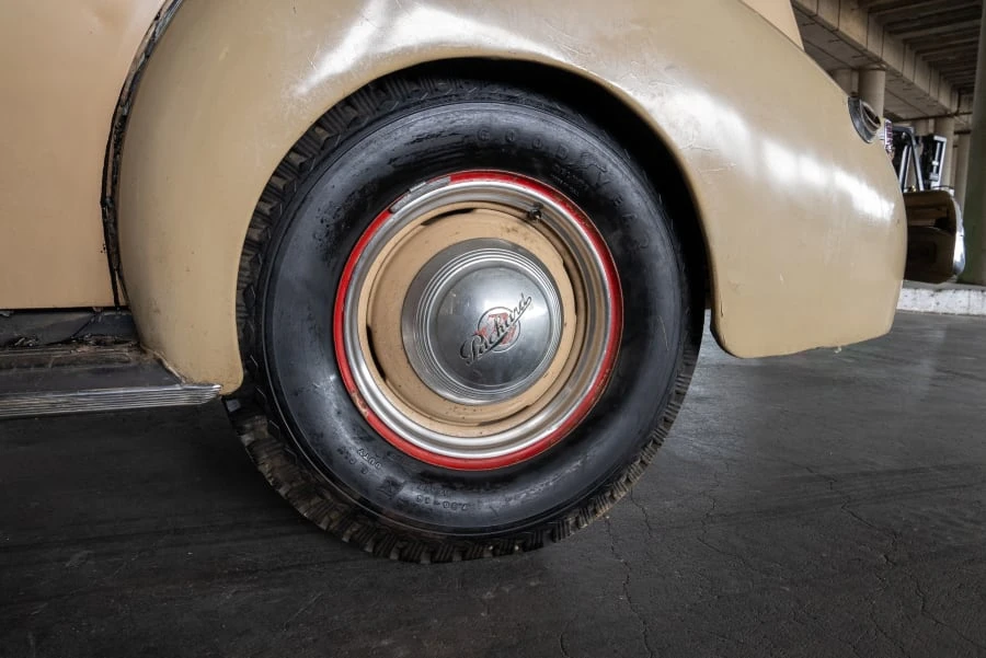 1940 Packard Eight - Image 12 of 31
