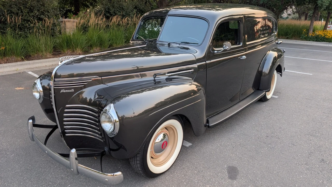 1940 Plymouth Deluxe & Special Deluxe - Image 13 of 31