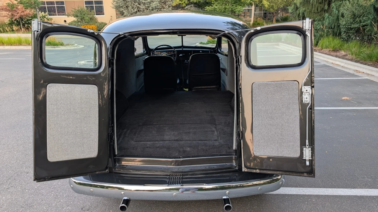 1940 Plymouth Deluxe & Special Deluxe - Image 24 of 31