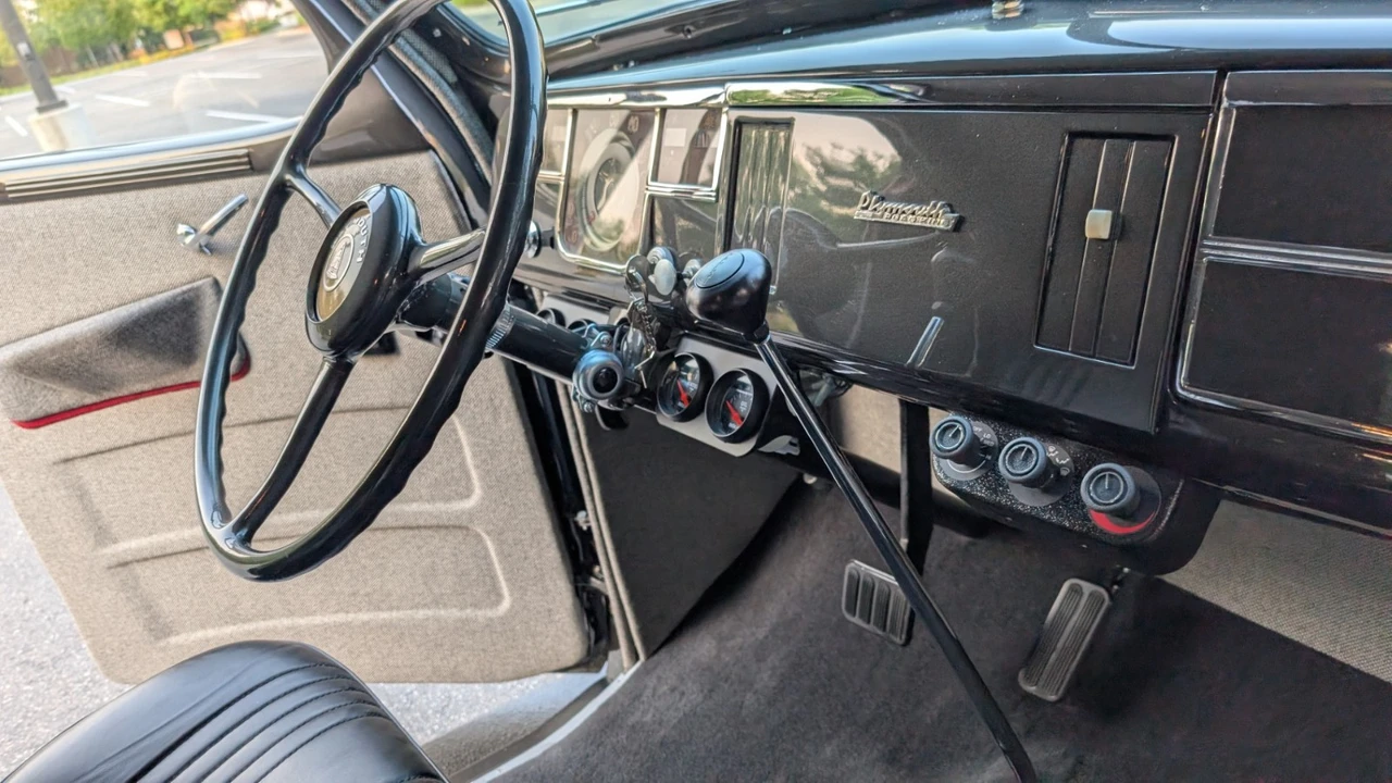 1940 Plymouth Deluxe & Special Deluxe - Image 21 of 31
