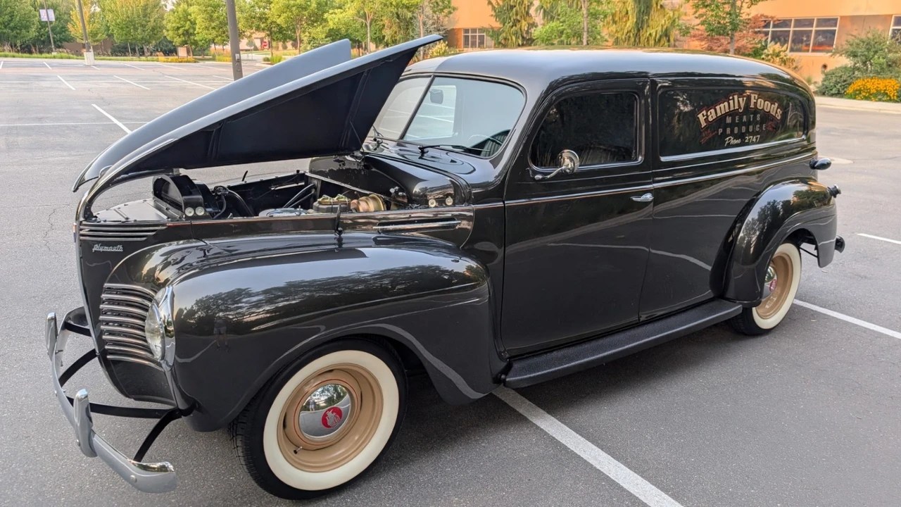 1940 Plymouth Deluxe & Special Deluxe - Image 27 of 31