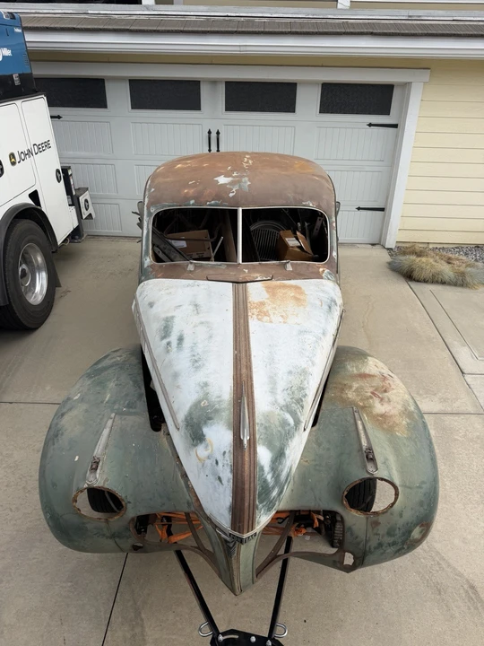 1940 Pontiac - Image 2 of 10
