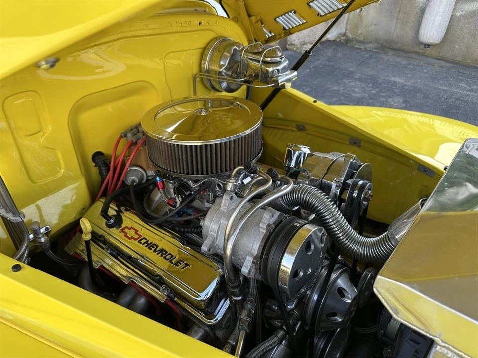 1940 Pontiac - Image 14 of 31