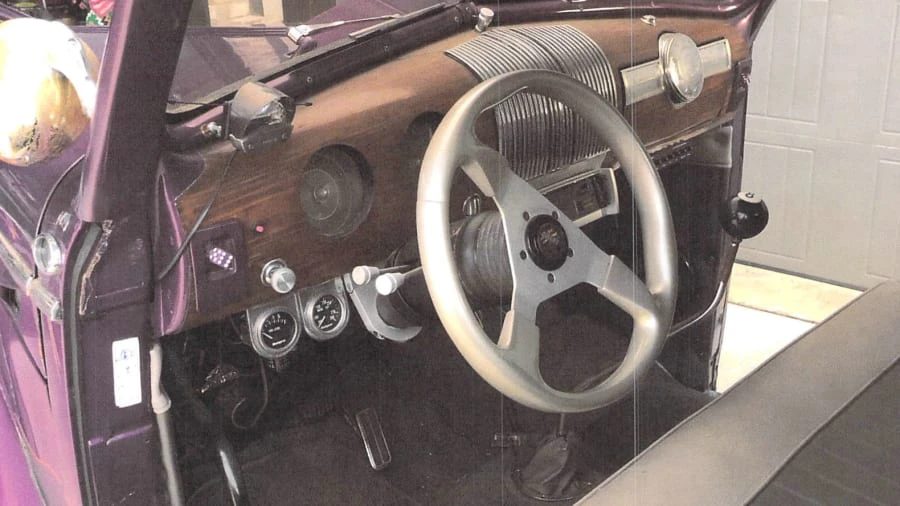 1940 Pontiac - Image 9 of 16