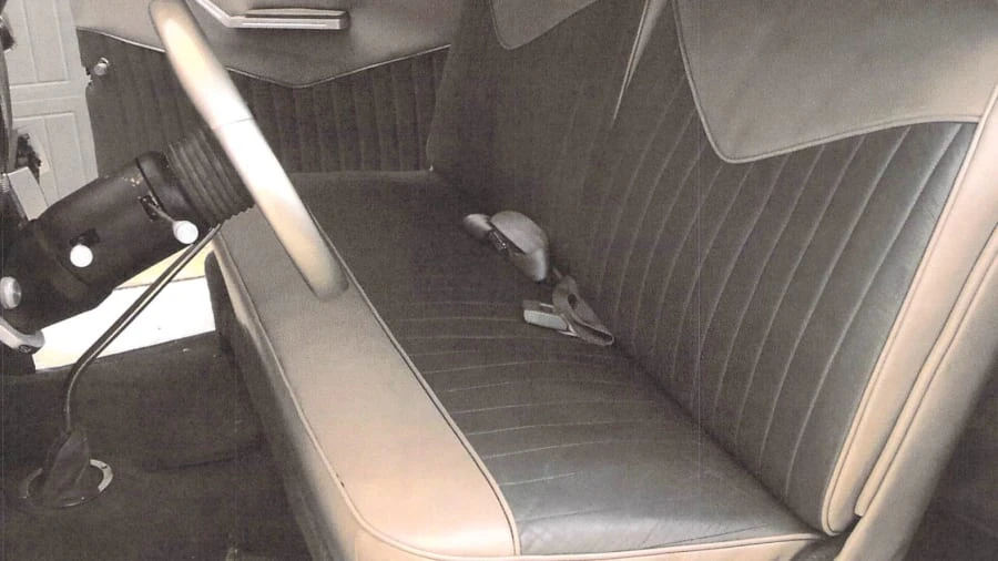 1940 Pontiac - Image 11 of 16