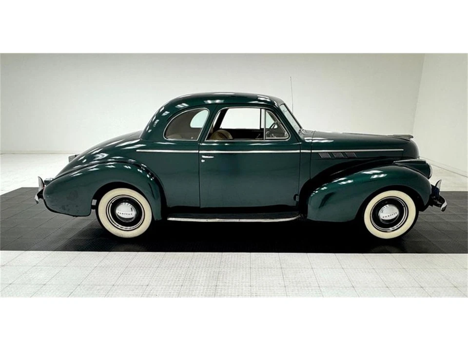 1940 Pontiac - Image 6 of 31